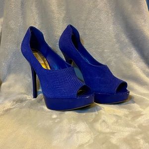 RACHEL ROY indigo heels